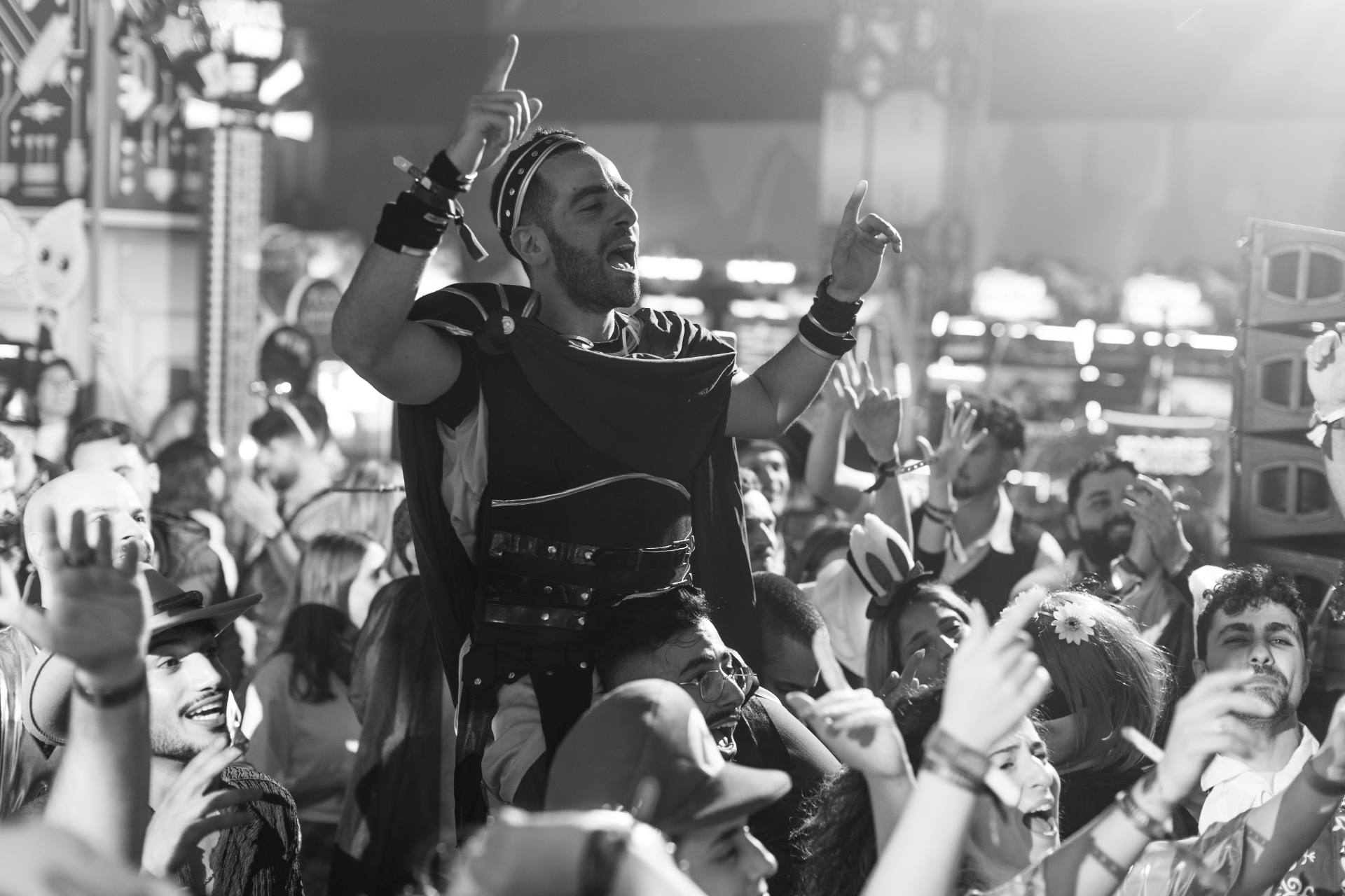 crowd surf certified