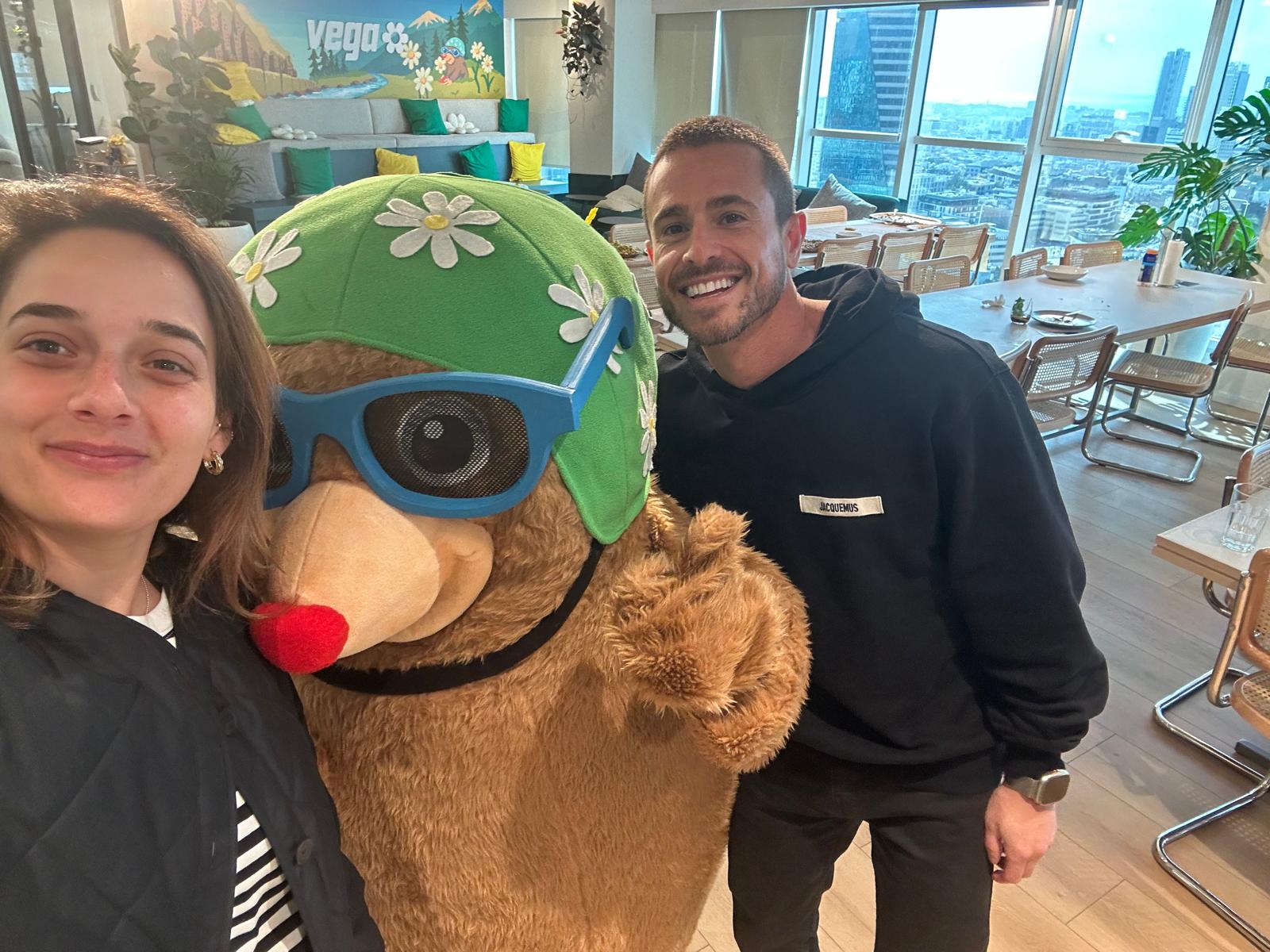 met a celebrity at work